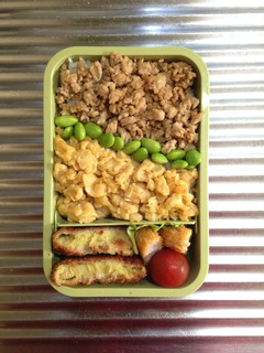 お弁当11〔鶏そぼろ〕-レシピのメイン写真