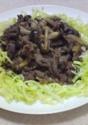 ピリ辛!牛肉としめじの炒め物-レシピのメイン写真