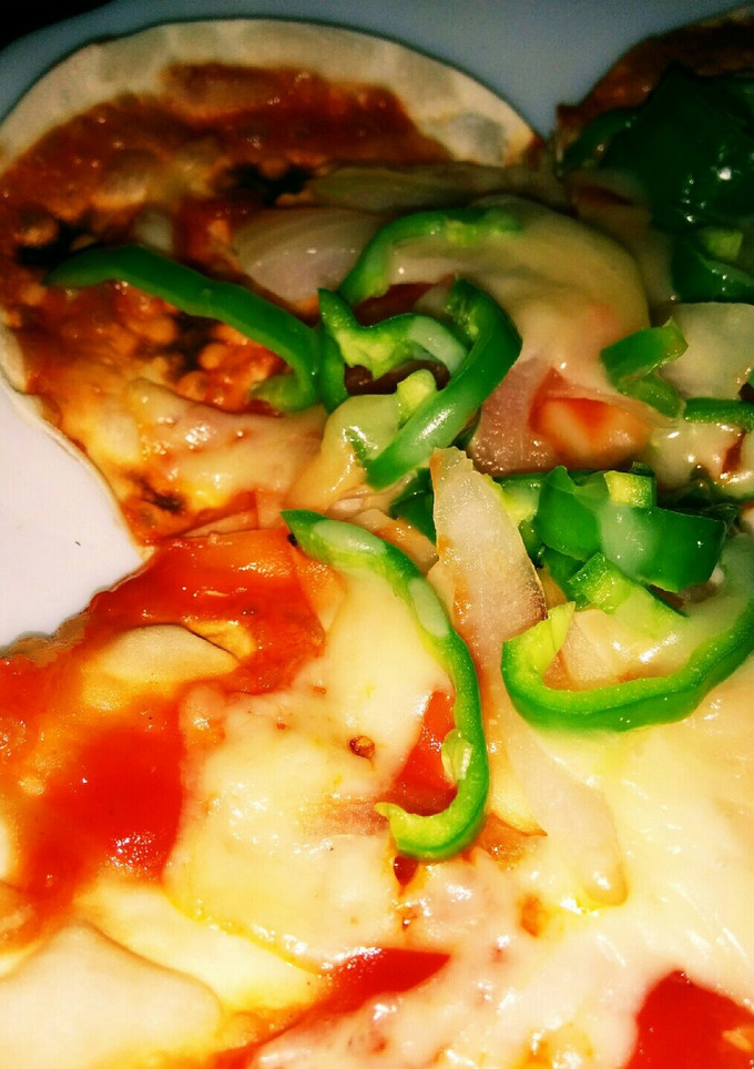 餃子の皮で簡単ピザ-レシピのメイン写真