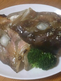 超簡単!魚の頭(アラ)の塩焼(*^o^)-レシピのメイン写真