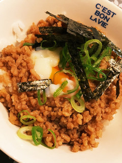 簡単♡おいしい 温玉鶏そぼろ丼-レシピのメイン写真