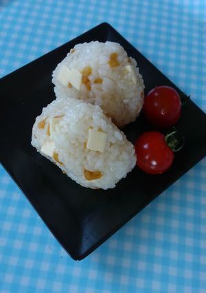 シャキシャキ生姜のチーズおにぎり♪-レシピのメイン写真