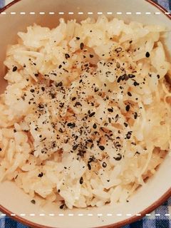 だしの素で簡単!えのきの炊き込みごはん-レシピのメイン写真