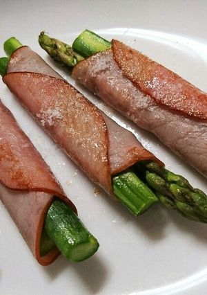 アスパラハム巻き-レシピのメイン写真