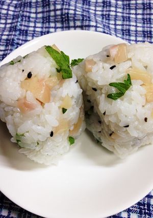 さっぱり ♪ 新しょうがと大葉おにぎり-レシピのメイン写真