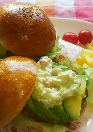 アボカドのクリーミーチーズバーガー-レシピのメイン写真