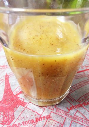 皮ごと生野菜スムージー①キウイ×人参-レシピのメイン写真