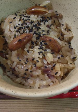 美肌☆アーモンドの炊き込みご飯-レシピのメイン写真