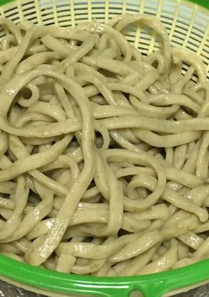 わかめを練り込んだ手打ちうどん-レシピのメイン写真