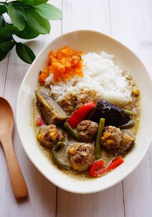 肉団子入りグリーンカレー☆爽やか辛～い-レシピのメイン写真