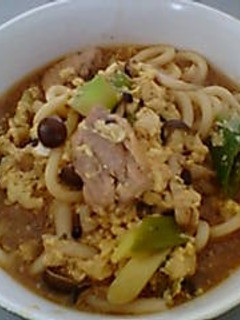 超簡単★回鍋肉の素で味噌煮込みうどん-レシピのメイン写真