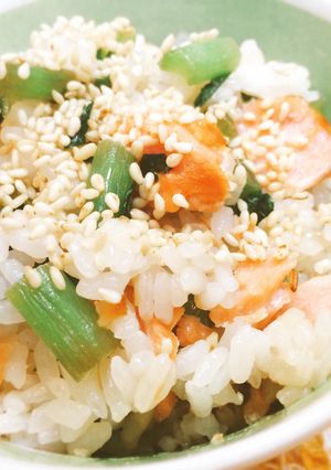 焼き鮭と菜っ葉の混ぜご飯♡-レシピのメイン写真