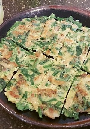 シンプルに美味しい♡豚にらチヂミ-レシピのメイン写真