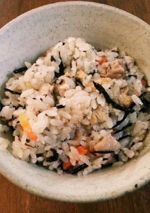 白だしで☆ひじきの炊き込みご飯-レシピのメイン写真