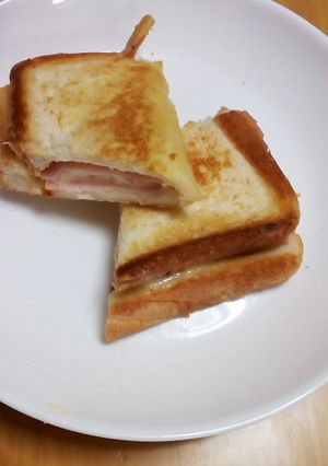 我が家のハムチーズギューギュートースト-レシピのメイン写真