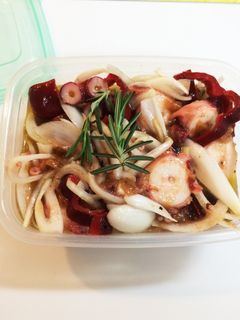 タコと新たまねぎの梅マリネ-レシピのメイン写真