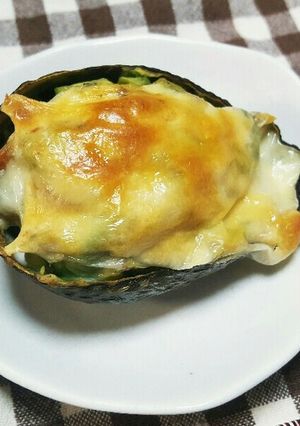 ウインナーのアボカドボート-レシピのメイン写真