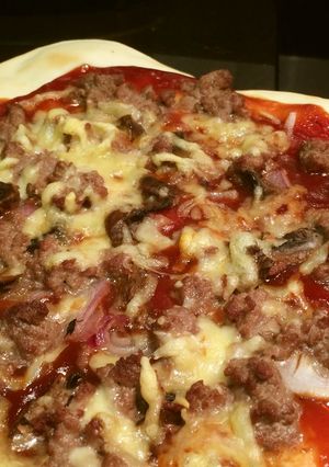 牛ひき肉のピザ-レシピのメイン写真