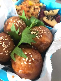 お弁当に!コロコロにくまきおにぎり-レシピのメイン写真