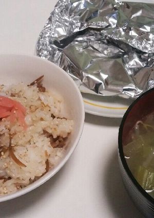 牛肉とゴボウの混ぜご飯　中華風スープ-レシピのメイン写真