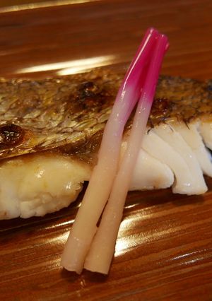 秘密の技で皮パリパリ！真鯛の塩焼き-レシピのメイン写真