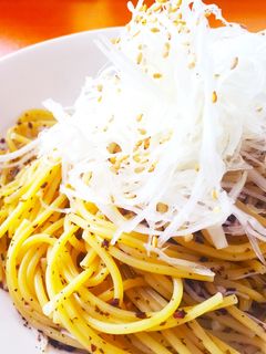 ゆかりとたっぷり白髪ネギの簡単和風パスタ-レシピのメイン写真