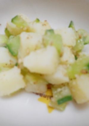 離乳食完了期　きゅうりとじゃがいもサラダ-レシピのメイン写真