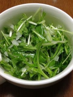 シンプル!新玉葱と水菜のサラダ-レシピのメイン写真
