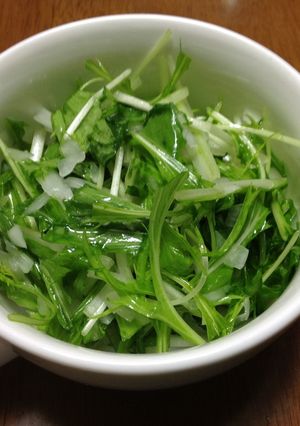 シンプル！新玉葱と水菜のサラダ-レシピのメイン写真
