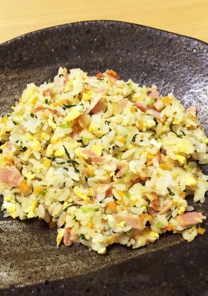 子供も大好き☆小松菜とベーコンの炒飯-レシピのメイン写真