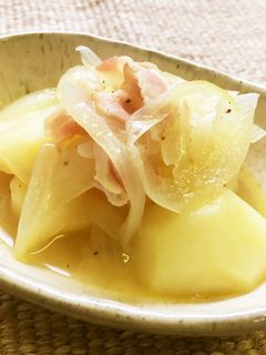 煮物でも*スープでも*じゃが玉ベーコン-レシピのメイン写真