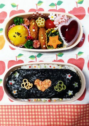 小学生遠足 花とハートの2段弁当-レシピのメイン写真