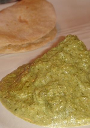 鶏グリーンカレー（香菜、ピスタチオ）-レシピのメイン写真