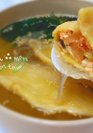 韓国の家庭料理！豆腐キムチのスープ餃子-レシピのメイン写真