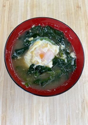 朝ごはんにも!落とし卵のボリューム味噌汁-レシピのメイン写真