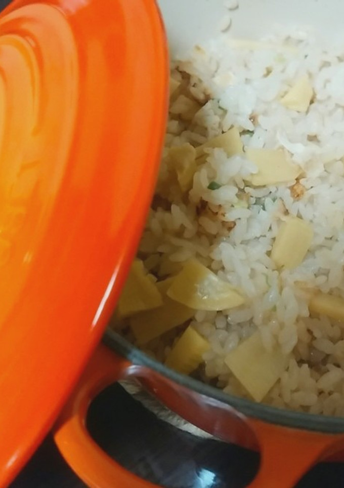 ル・クルーゼで簡単　筍の炊き込みご飯-レシピのメイン写真