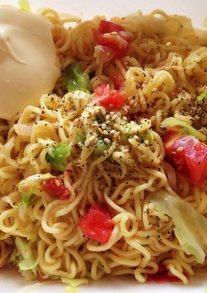◎ちょい足し☆カップ塩焼きそばにトマト◎-レシピのメイン写真