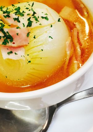 透き通る☆ほっこり丸ごとオニオンスープ♡-レシピのメイン写真