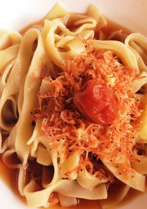 アミエビと梅干しの和風パスタ-レシピのメイン写真