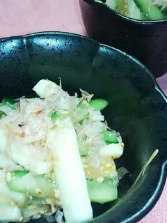あと一品☆さっぱり長いもの梅肉和え-レシピのメイン写真