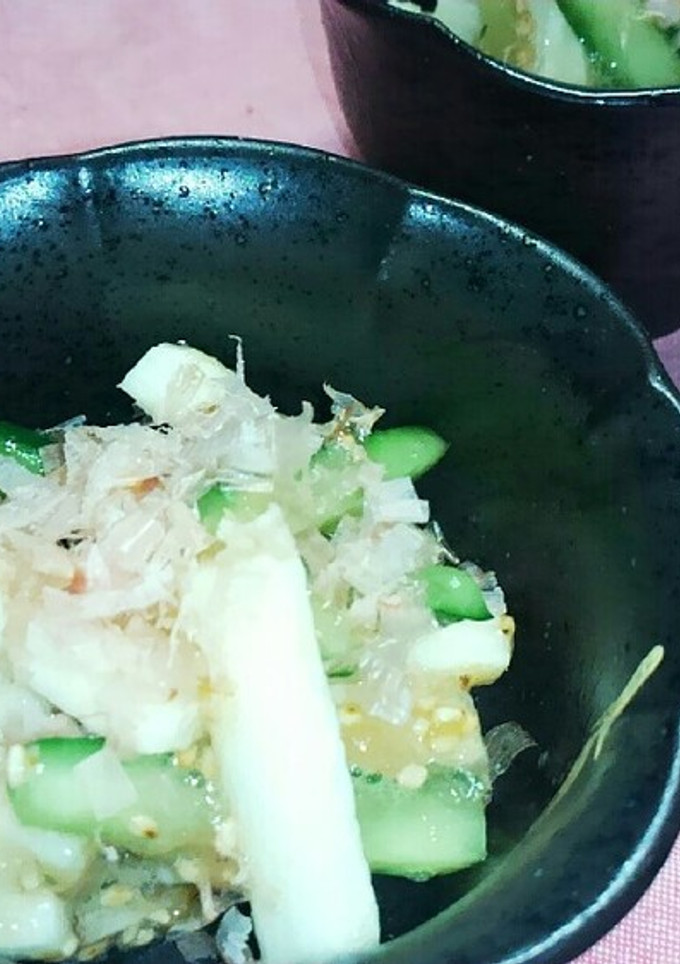 あと一品☆さっぱり長いもの梅肉和え-レシピのメイン写真