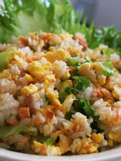 超簡単!鮭レタスチャーハン-レシピのメイン写真