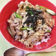 豚肉とごぼうとアスパラの卵とじ丼