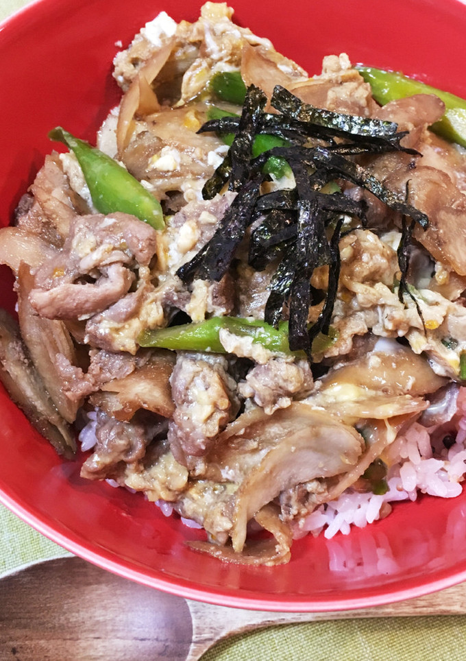 豚肉とごぼうとアスパラの卵とじ丼-レシピのメイン写真