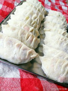 米粉でもっちりかりっと♥我が家の餃子の皮-レシピのメイン写真
