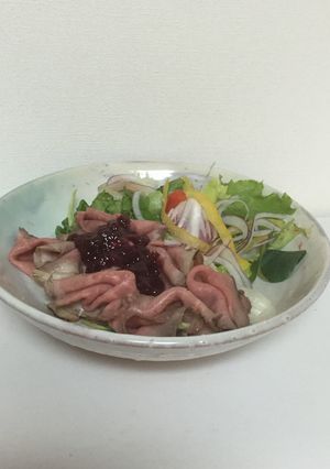 リンゴンベリーソースのローストビーフ-レシピのメイン写真