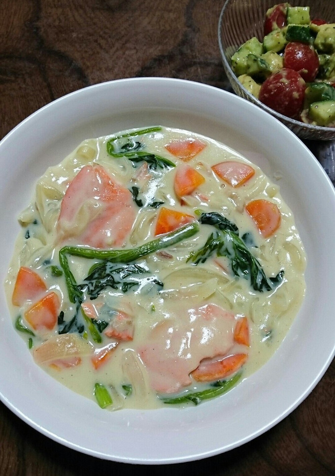 鮭とほうれん草と玉ねぎの甘旨クリーム煮-レシピのメイン写真