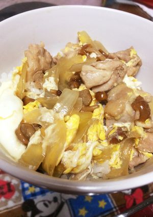 味付けめんつゆだけ！なめこ親子丼！-レシピのメイン写真