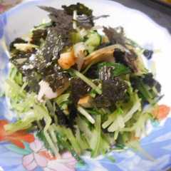 A picture of さつま揚げと水菜の山葵和え.