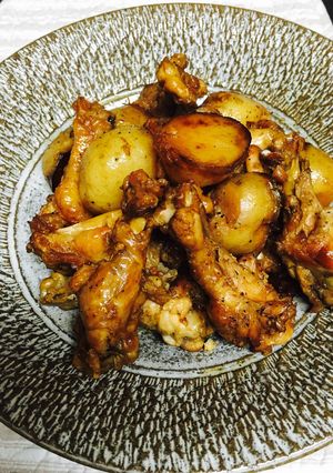 手羽元と新じゃがの炒め煮♪-レシピのメイン写真